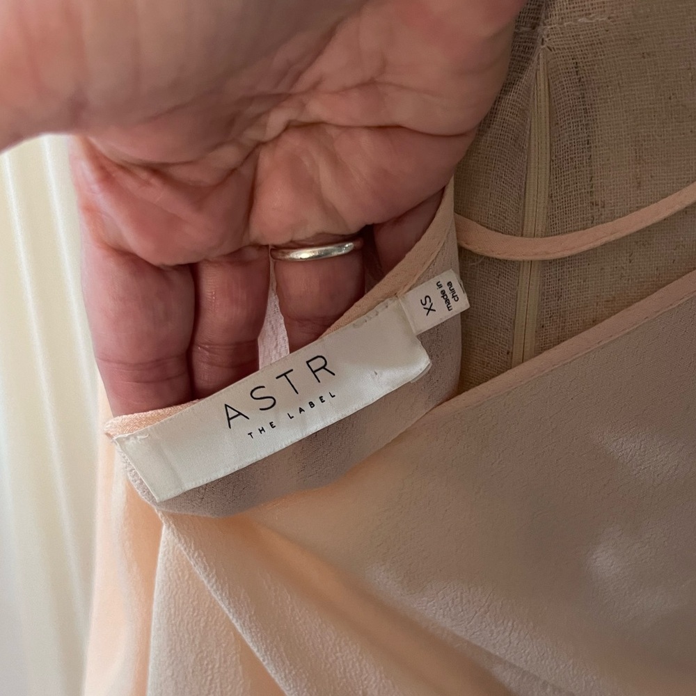 Astr the Label Silk Blend Off-Shoulder Top with Lace Trim - Picture 4 of 5